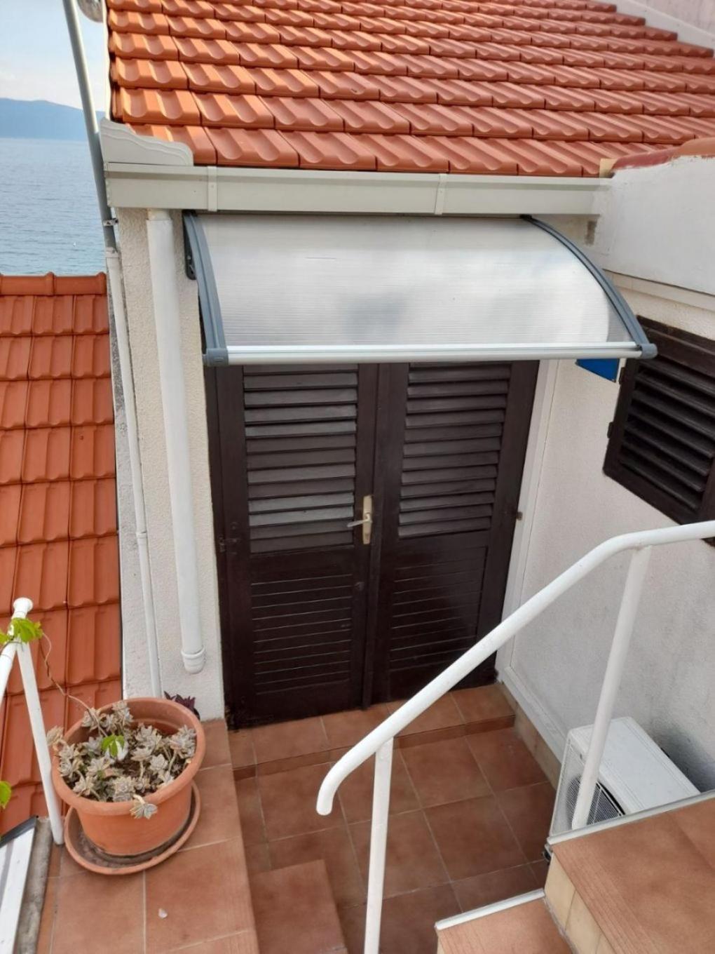 Apartment Danka - Affordable And At The Beach Brist Buitenkant foto